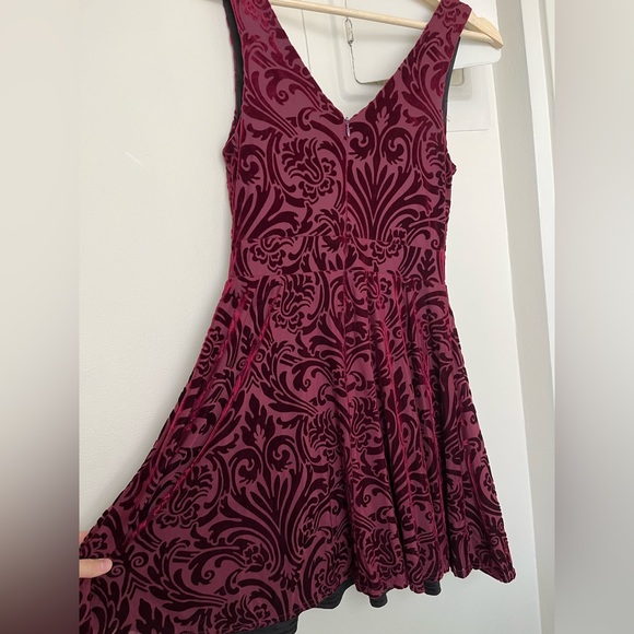 Aqua Maroon Velvet Burnout Skater Dress, Size Large - Picture 3 of 5